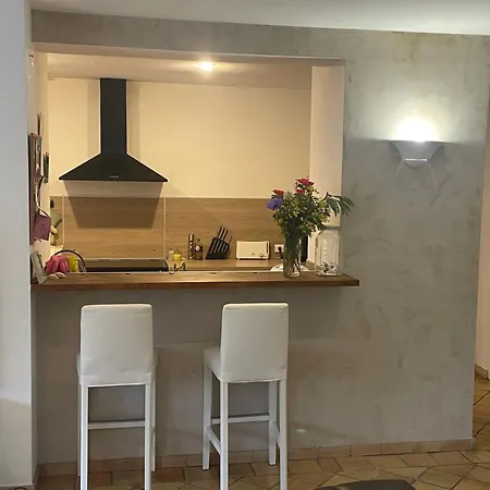 Villa De A Proximite D'hyeres