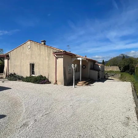 Villa De A Proximite D'hyeres *